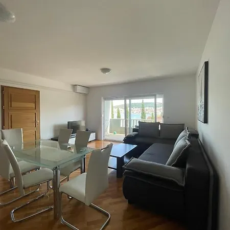 Apartment Apartman Nada Trogir